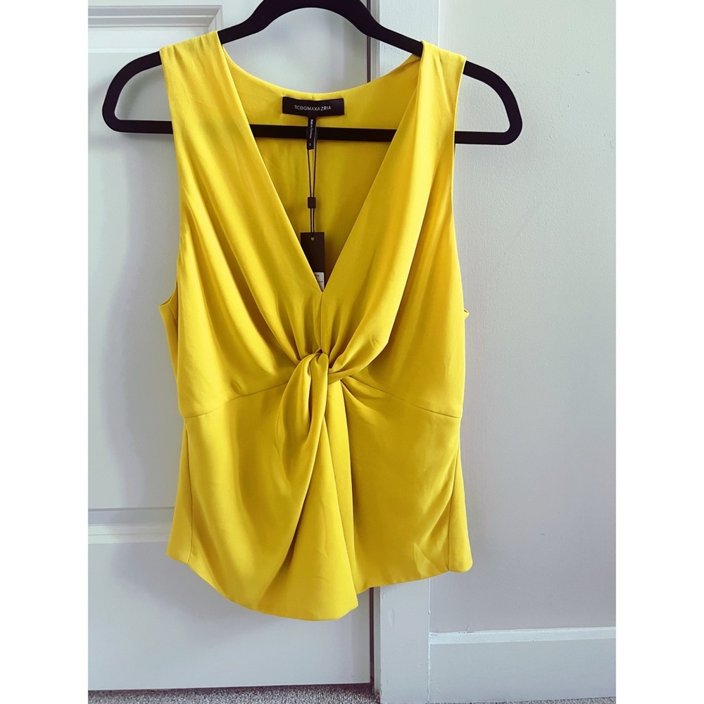 Bcbgmaxaria yellow top. Size small. Zipper in the back. Original price $158.